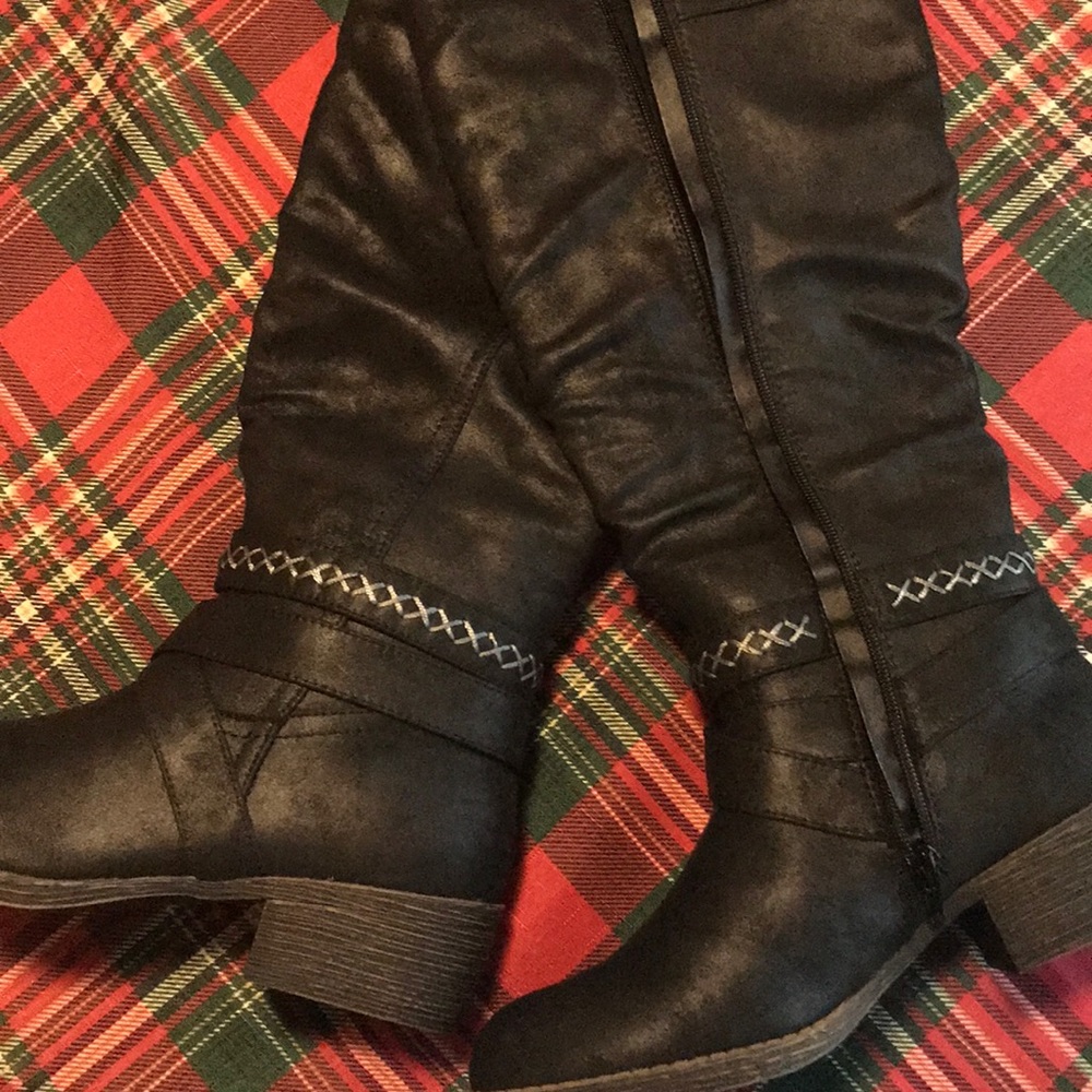 Rampage boots